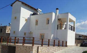 Detached house in Pitsidia